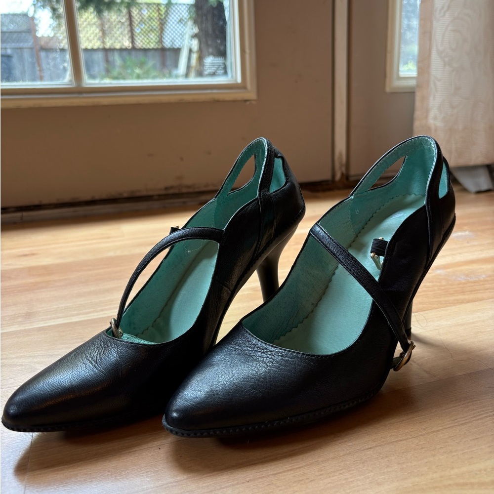 Faryl Robin Black Leather Women's Heels